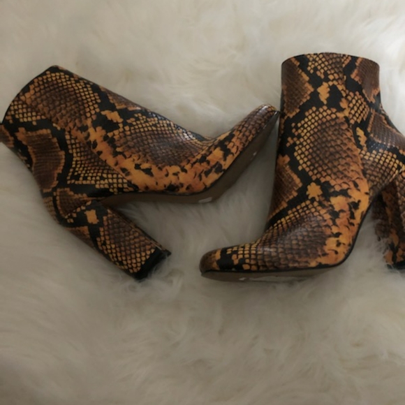 Cute bundled deal - Picture 2 of 6